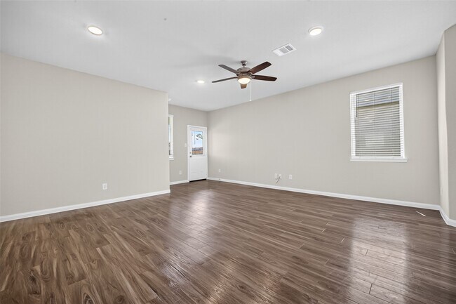 Building Photo - 13758 Goldeye Dr