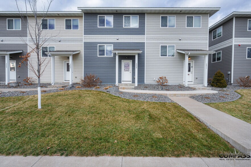 Building Photo - 3015 Eldorado Blvd