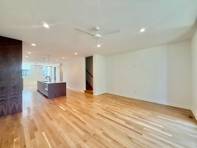 Building Photo - 1304 Chamblee Hl Ct