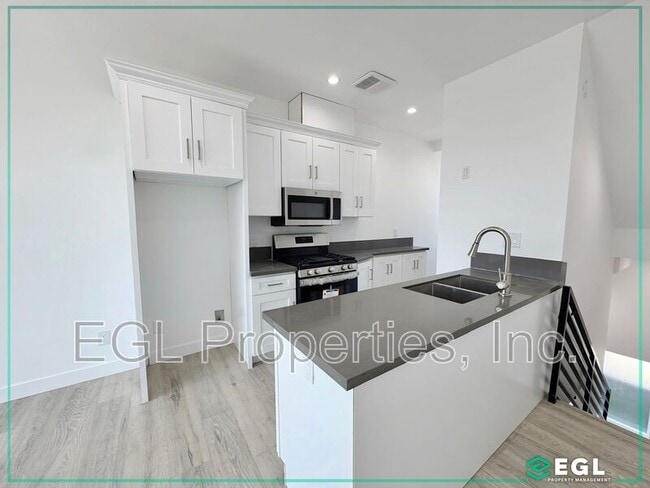 Building Photo - 15314 Grevillea Ave