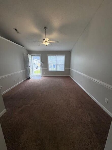 Building Photo - 1213B Price Dr