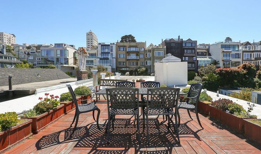 Building Photo - 2447 Vallejo St