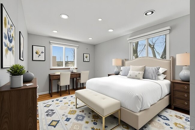 Building Photo - 1111 Holland St