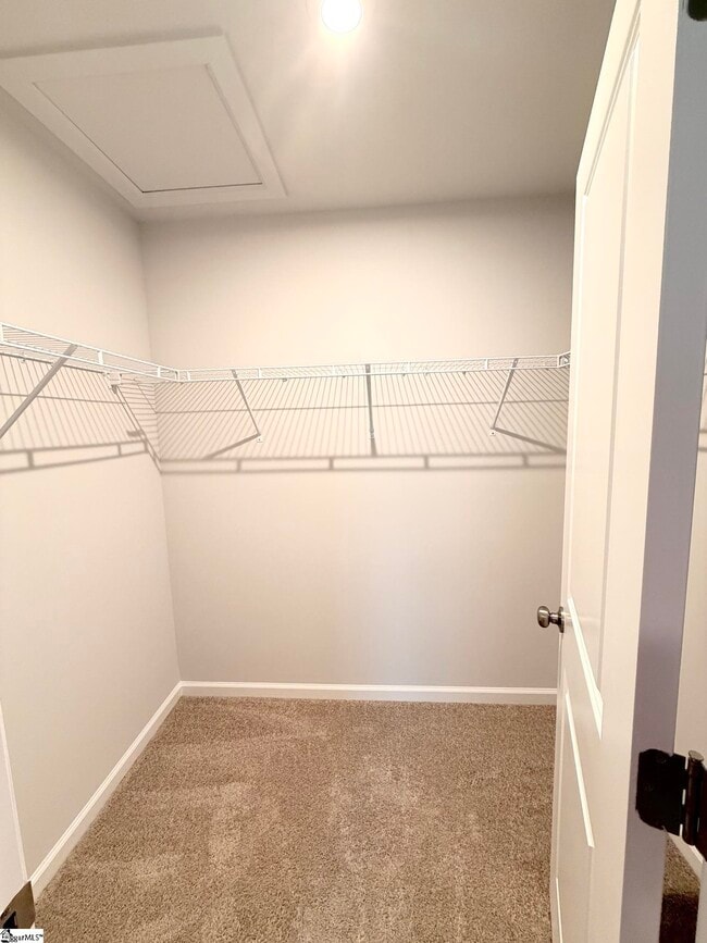 Building Photo - 139 Gervais Cir