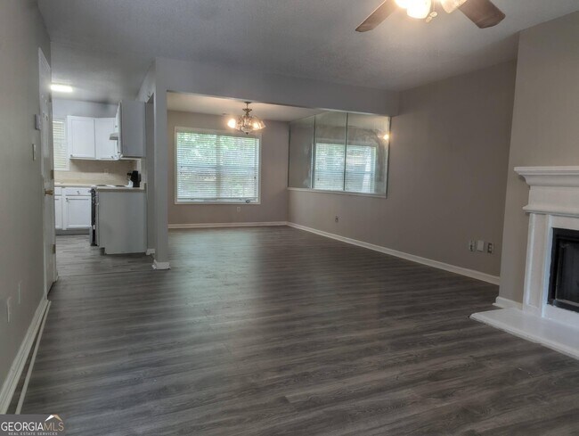 Building Photo - 6857 Mahonia Pl