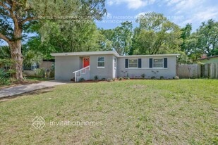 Building Photo - 6810 Gaillardia Rd S
