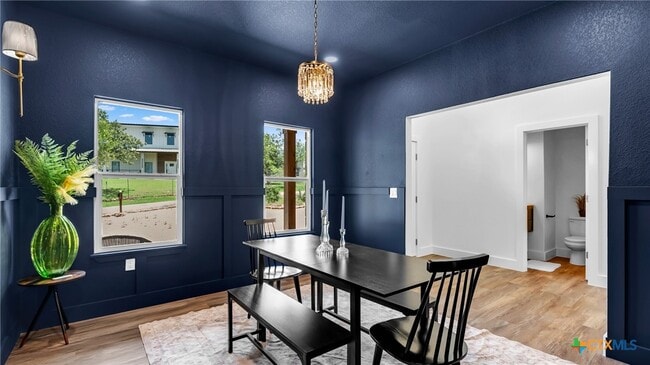 Building Photo - 105 Chesterfield Dr