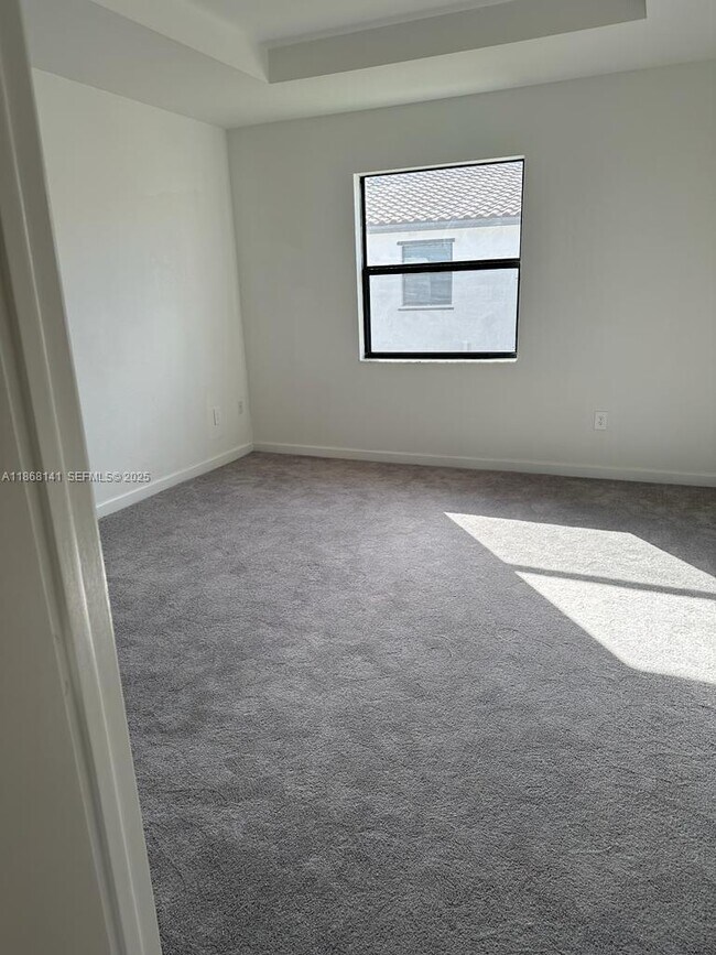 Building Photo - 11926 SW 245 Ter