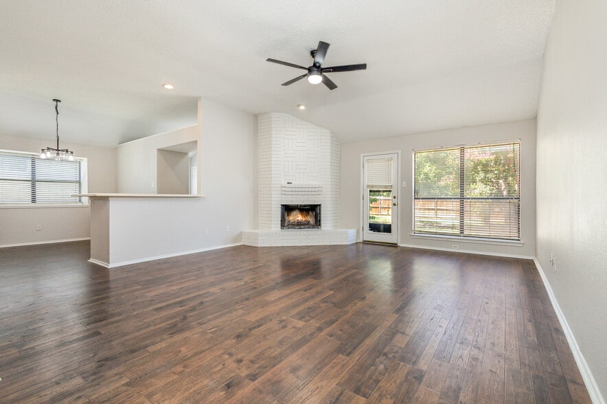 Building Photo - 1537 Winter Park Ln