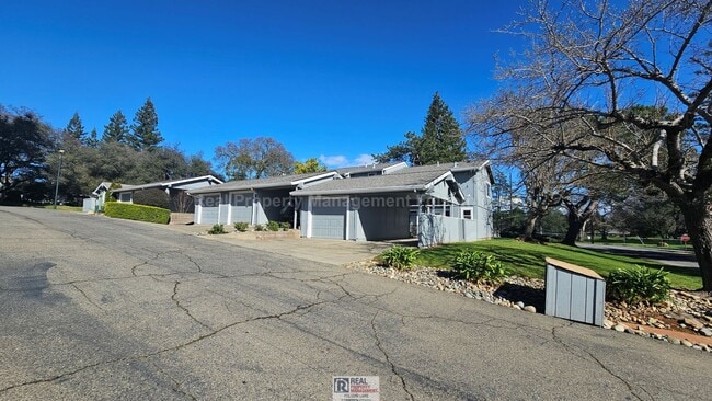 Building Photo - Coming Soon: Updated 2BR Townhome w/ Private Fenced Patio & Garage – Cameron Park