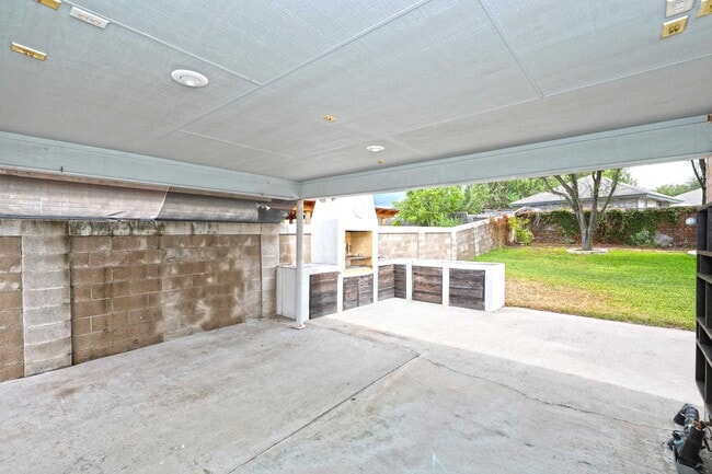 Building Photo - 1851 Arctic Ct