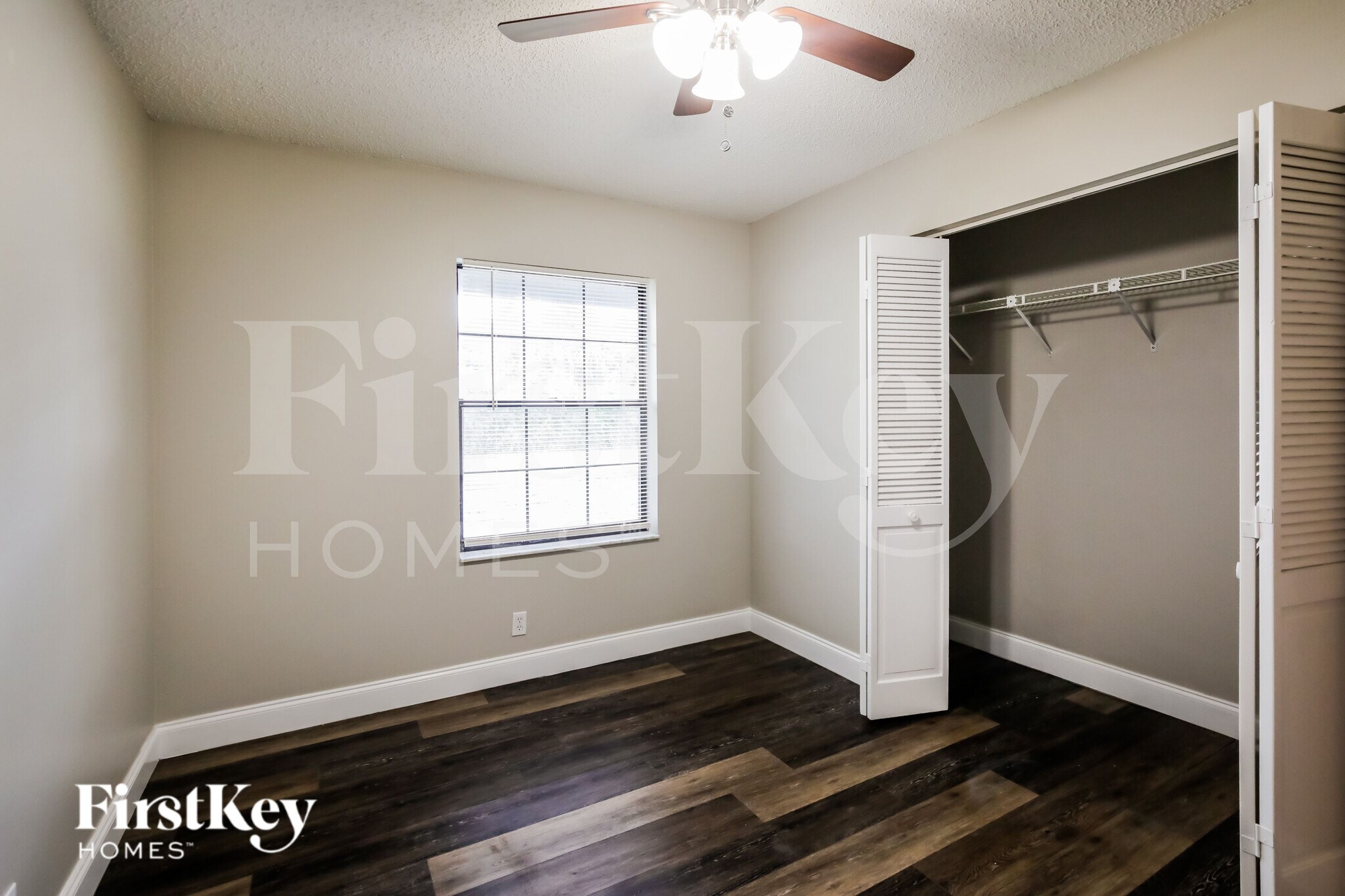 Building Photo - 4555 Palm Ridge Blvd