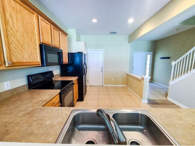 Building Photo - 4148 SW 51st Cir