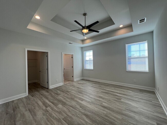 Building Photo - Conway - 3 Bedroom / 2 Bathroom House