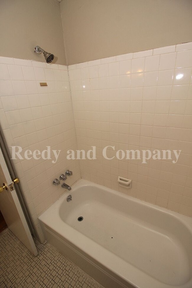 Building Photo - 3001 Falkirk Rd