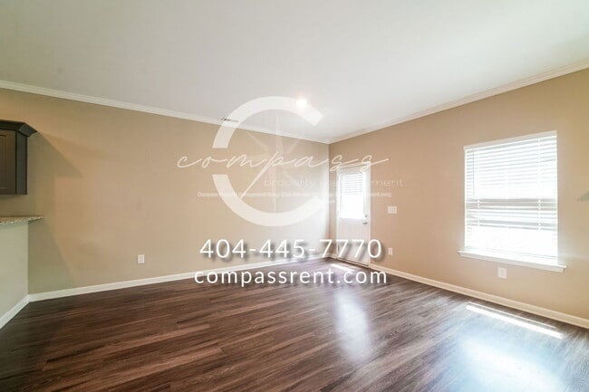 Building Photo - 106 Squarewood Ln NW