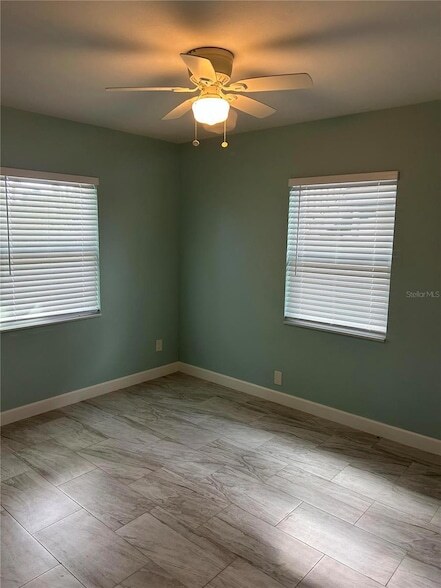 Building Photo - 717 Sunset Cove