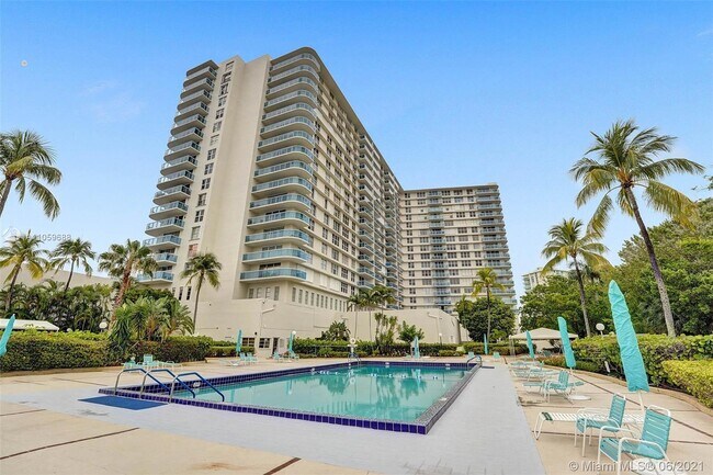 Building Photo - 3800 S Ocean Dr