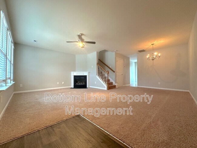 Building Photo - 11115 Derryrush Ave