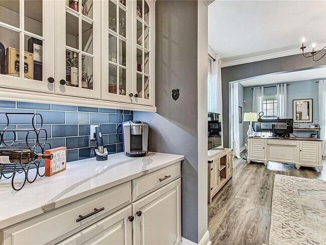 Building Photo - 7332 Colbury Ave