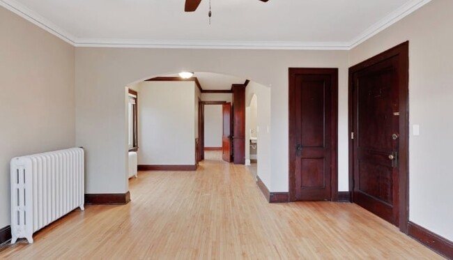 Building Photo - 1610 Charles