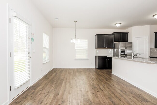 Building Photo - 4327 Drifter Dr