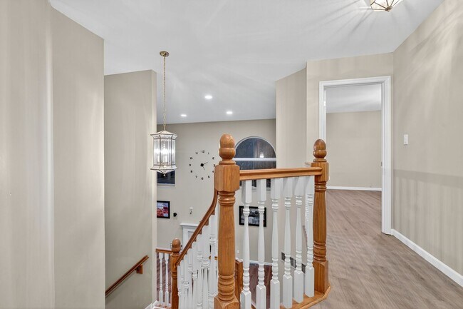 Building Photo - Stunning 4,166 Sq. Ft. Home in Westridge O...