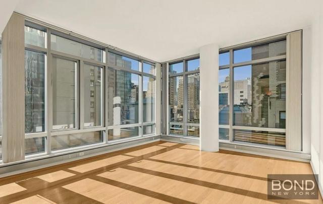 Building Photo - 1 bedroom in New York NY 10036