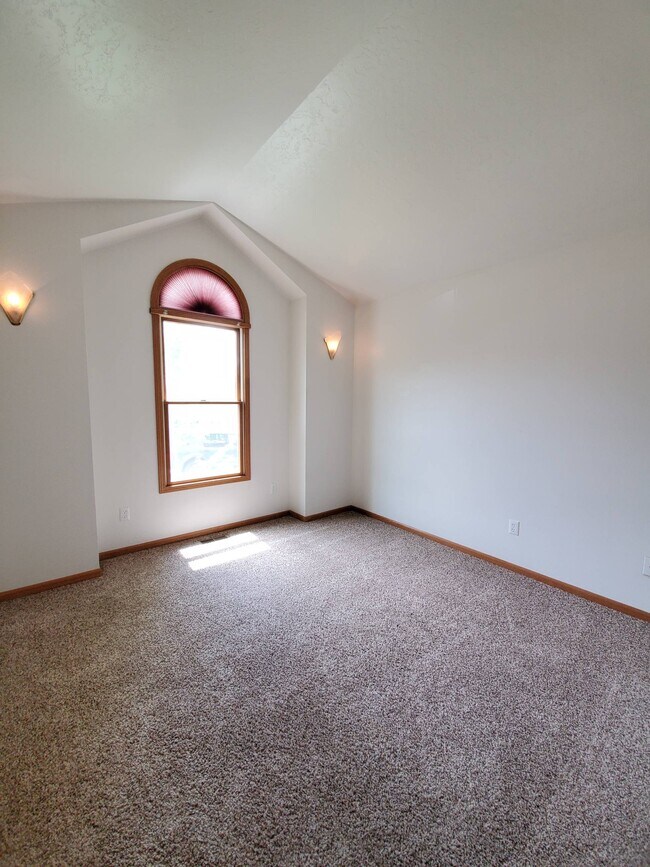 Building Photo - 5601 W 18th St