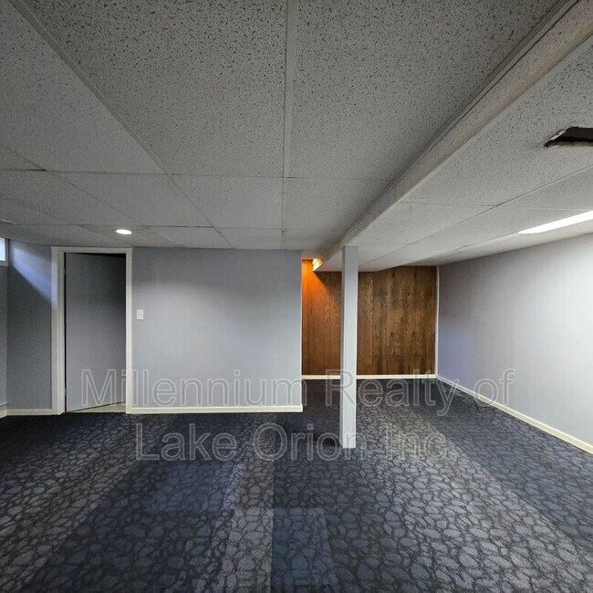 Building Photo - 730 Harry Paul Dr