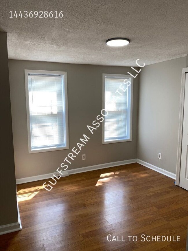 Building Photo - 1729 N Washington St