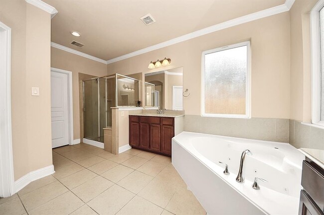 Building Photo - 22719 Shieldhall Ln