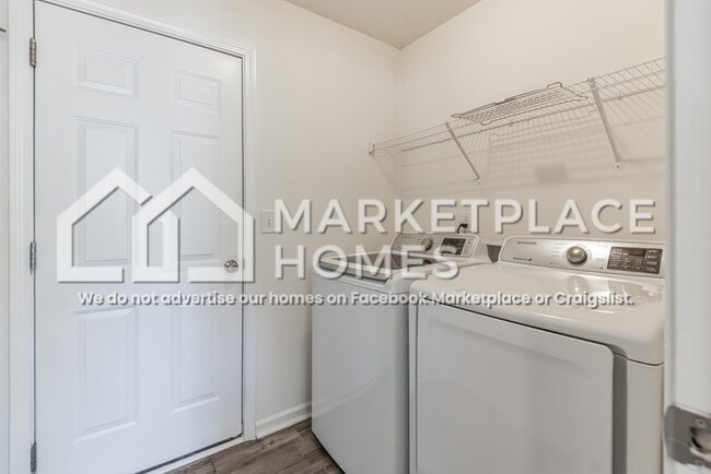 Building Photo - 4749 Bryn Athyn Court