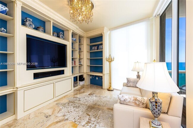 Building Photo - 16001 Collins Ave