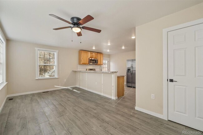 Building Photo - 444 N Spruce St