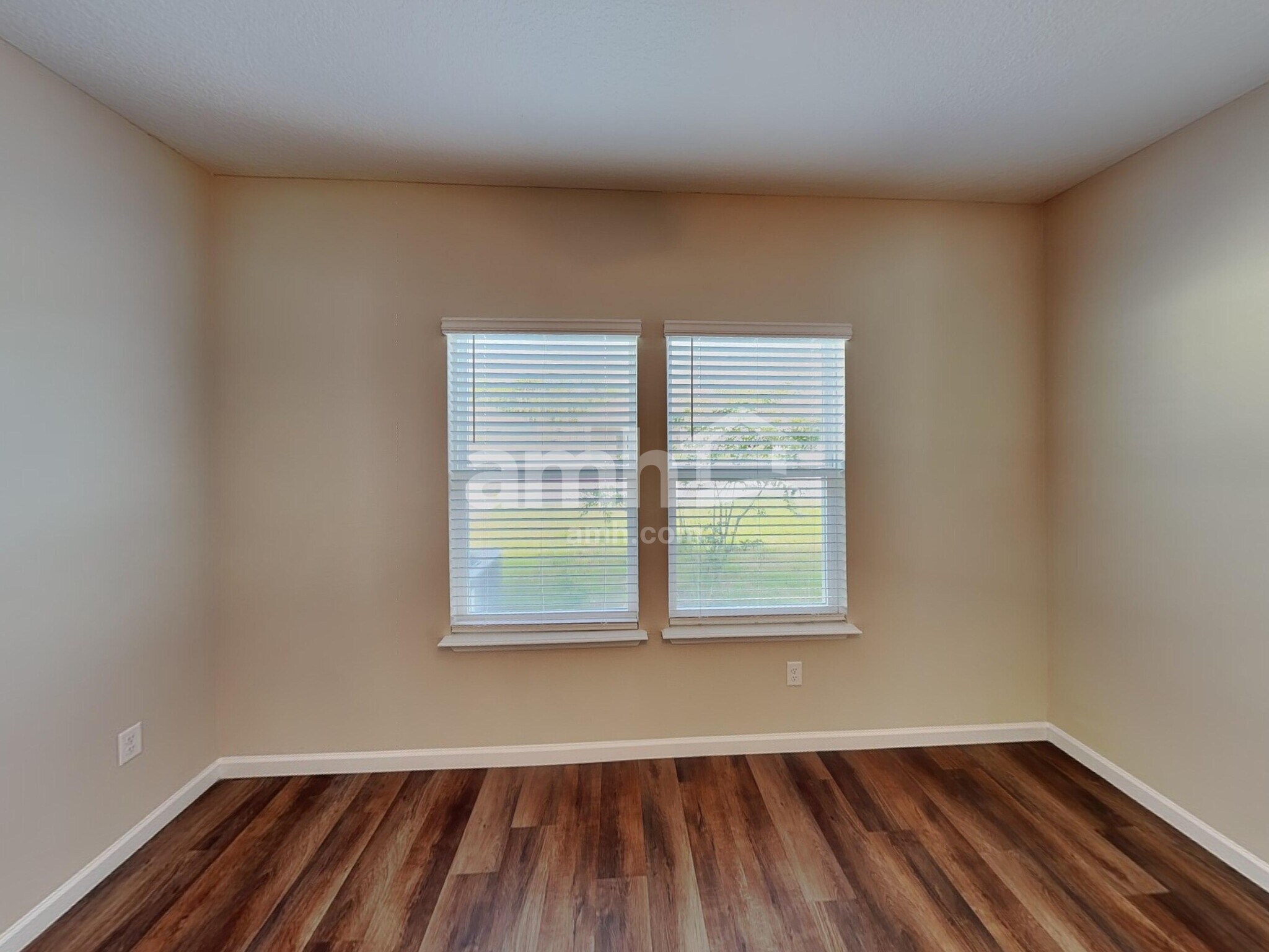 Building Photo - 204 Hemlock Pt