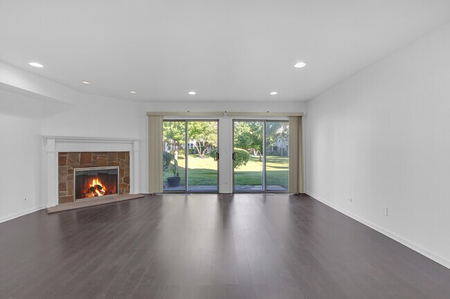 Building Photo - 1239 S Wellington Ct