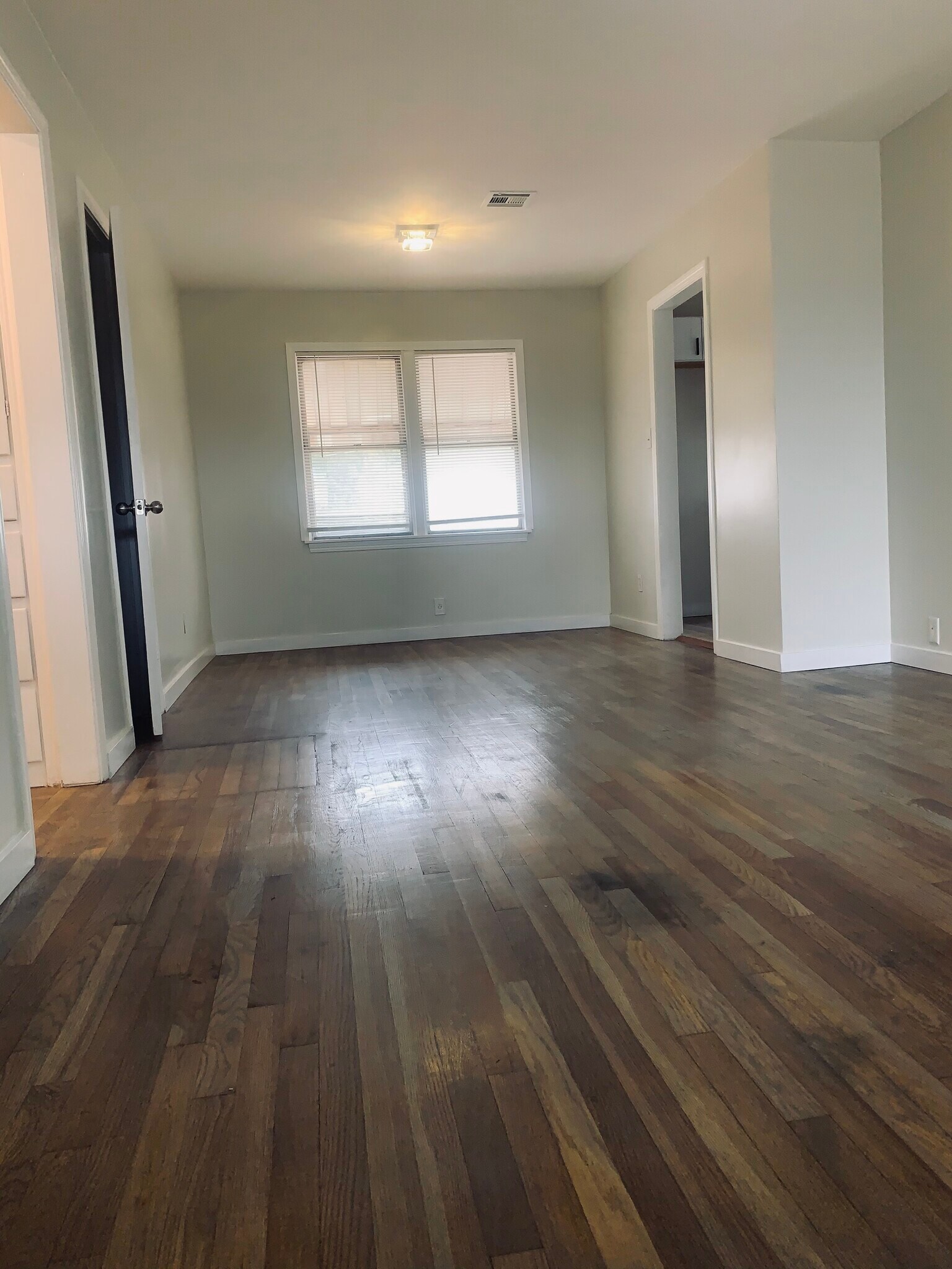 Building Photo - 3719 N Hartford St