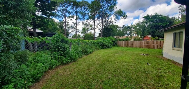 Building Photo - 2-Bedroom, 2-Bathroom Home, Orlando/Waterf...