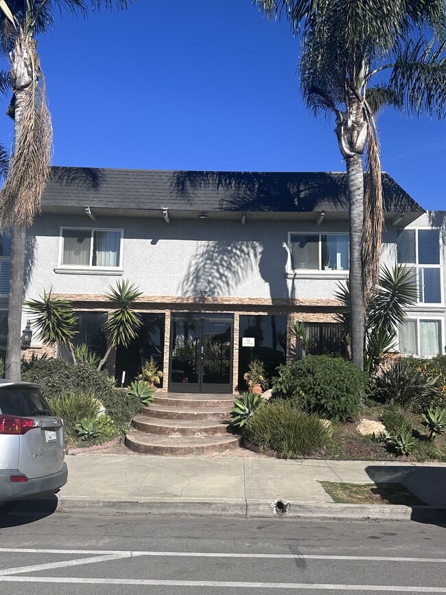 Building Photo - 3532 Meade Ave