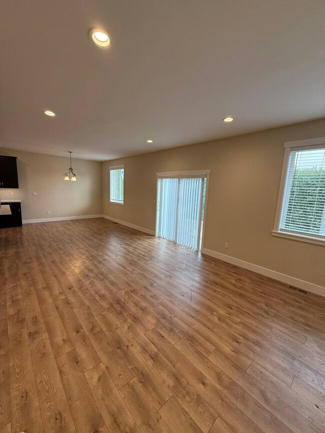 Building Photo - 2181 Marianas Ln