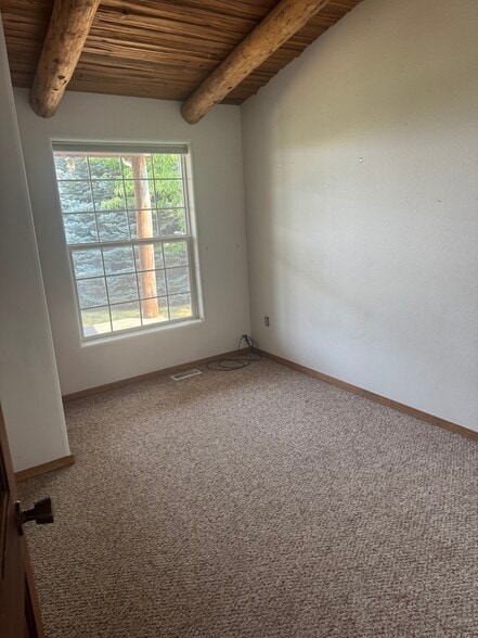 Building Photo - 1102 Big Sky Ln