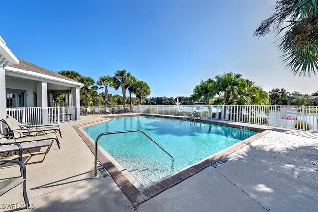 Building Photo - 8884 Fawn Ridge Dr