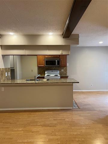 Building Photo - 424 Arborview Dr