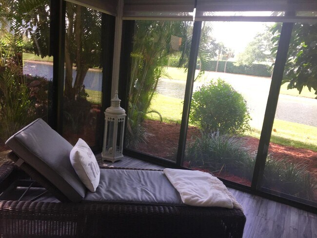 Building Photo - 7770 La Mirada Dr