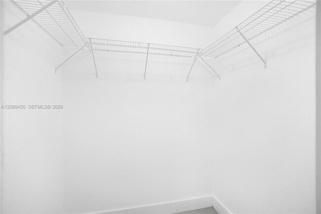 Building Photo - 2850 SW 24th St