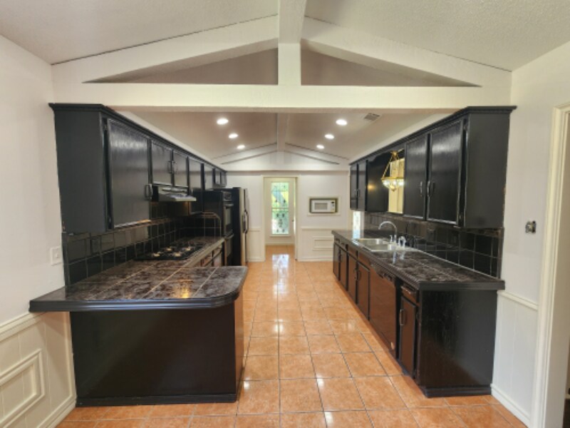 Building Photo - 3834 Kiest Valley Pkwy
