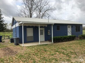 Building Photo - 143 Dandurand St