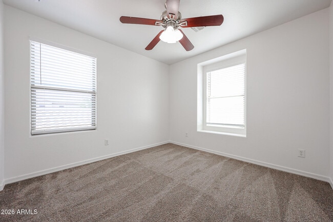 Building Photo - 41298 W Park Hill Dr