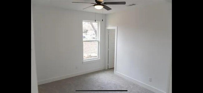 Building Photo - 1920 Carver Ave